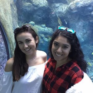 Meet your Posher, Leila